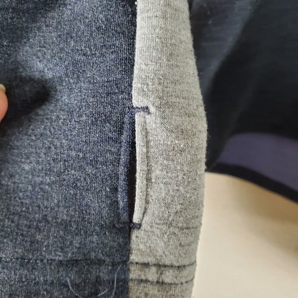 Gymshark Quarter Zip Pullover Athletic Jacket Womens M Blue Gray Thumb Holes - Picture 9 of 12